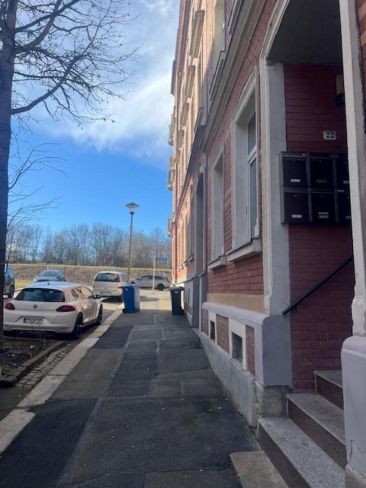 Zum Bahnhof Apartment Zwickau Exterior photo